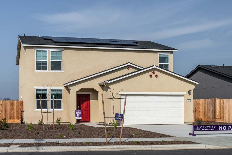 0036 4144 E. Magnolia Avenue